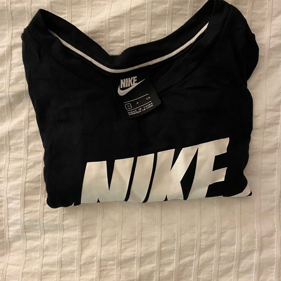 Nike Tshirt Bundle!! - Picture 1 of 3